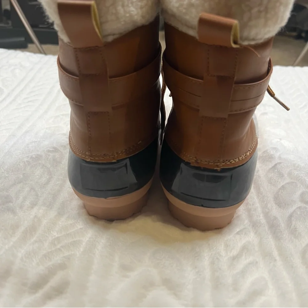💗 Forever 21 - Womans Winter‎ Boots
